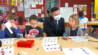 Recteur Emmanuel Ethis lors du visite à l'école Pleneuf Val André dans les Côte d'Armor